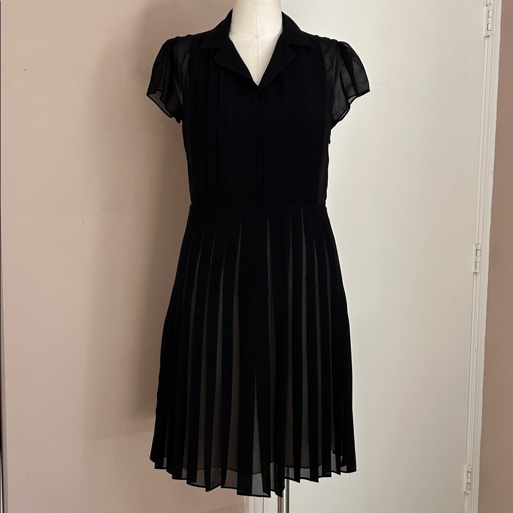 Talbots satin chiffon with silk lining pleated half button closure midi dress 4P